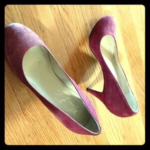 Marc Fisher burgundy platform heels
